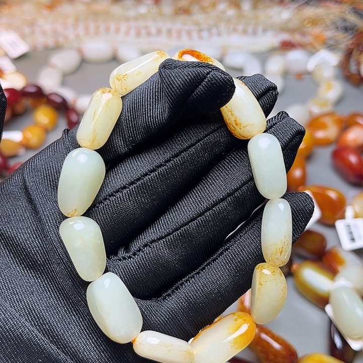 和田玉未镶嵌手链