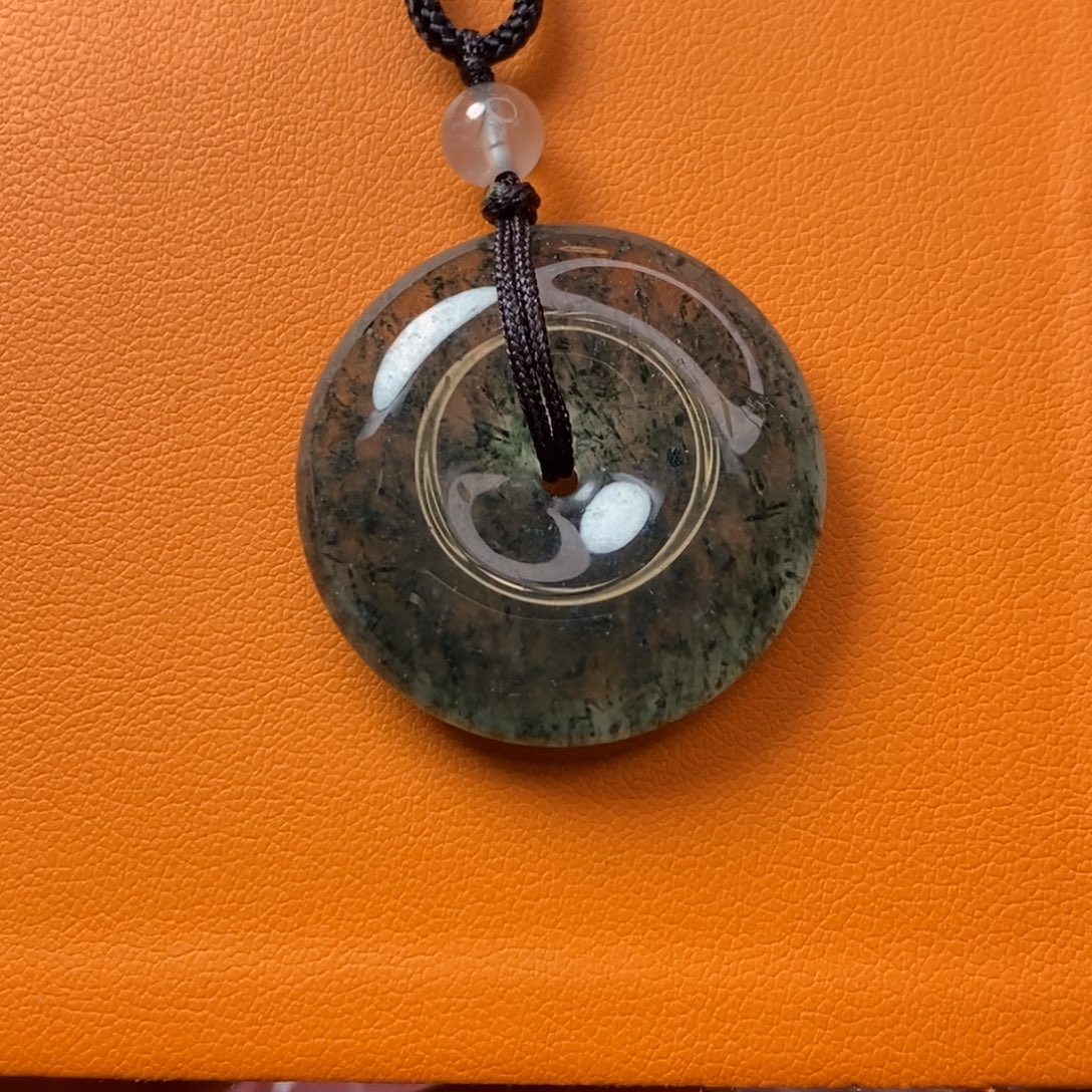 石英质玉未镶嵌吊坠