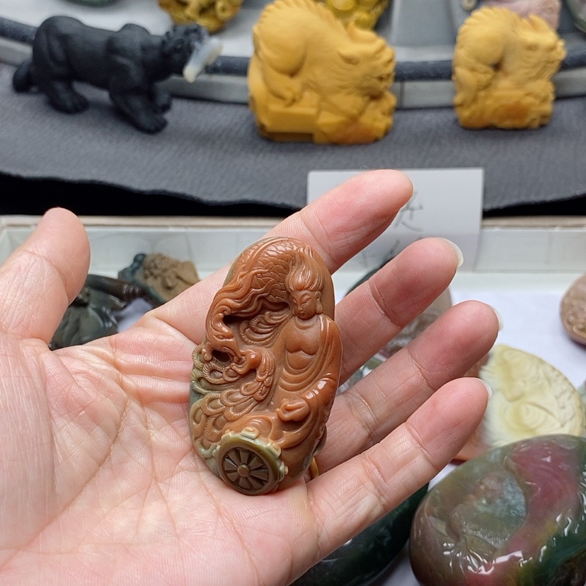 【闪购商品】定制石英质玉吊坠未镶嵌