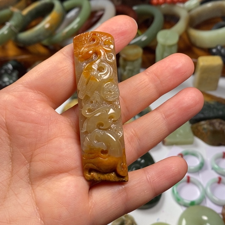 無***靈岫岩河磨玉（透闪石质玉）未镶嵌颈饰