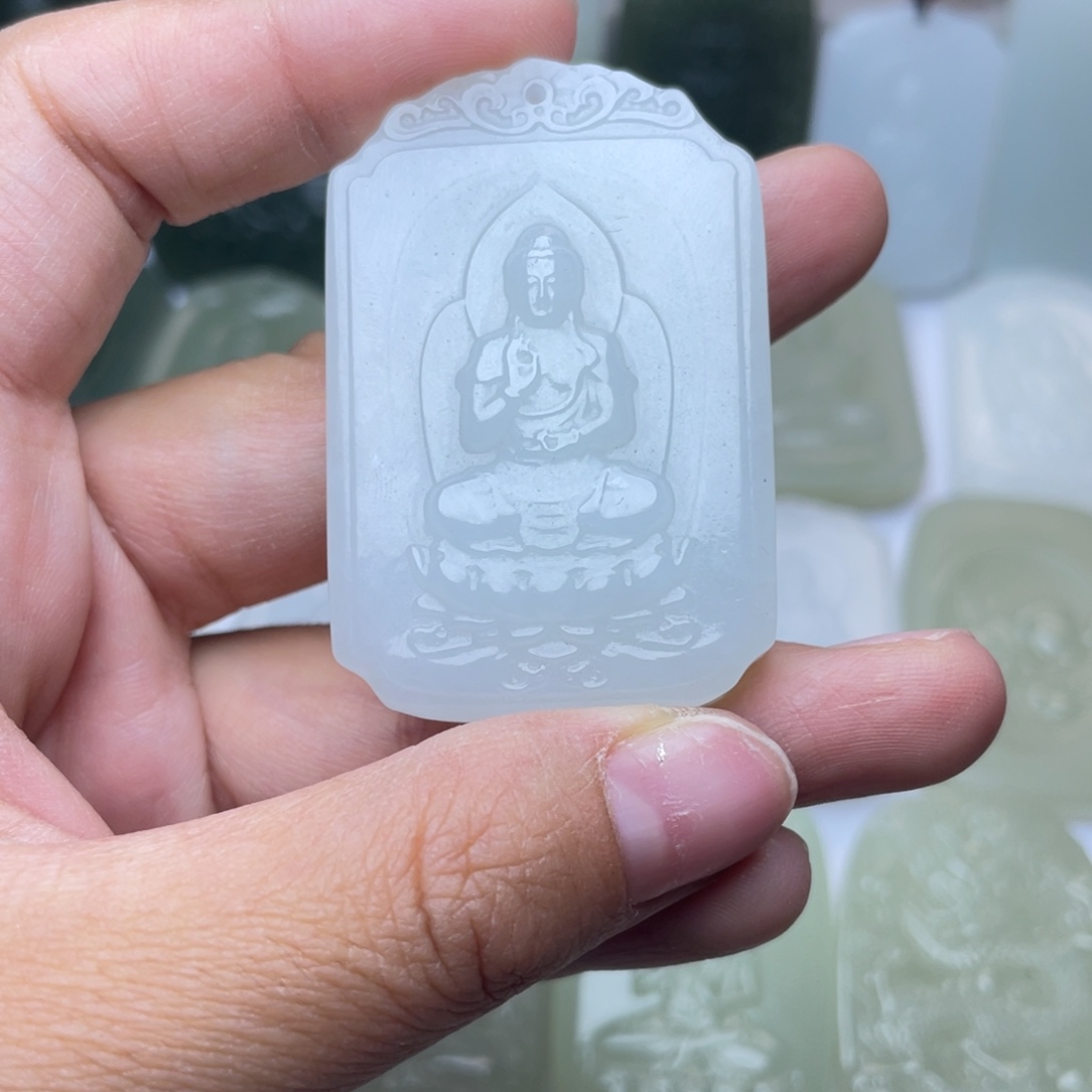 和田玉未镶嵌颈饰