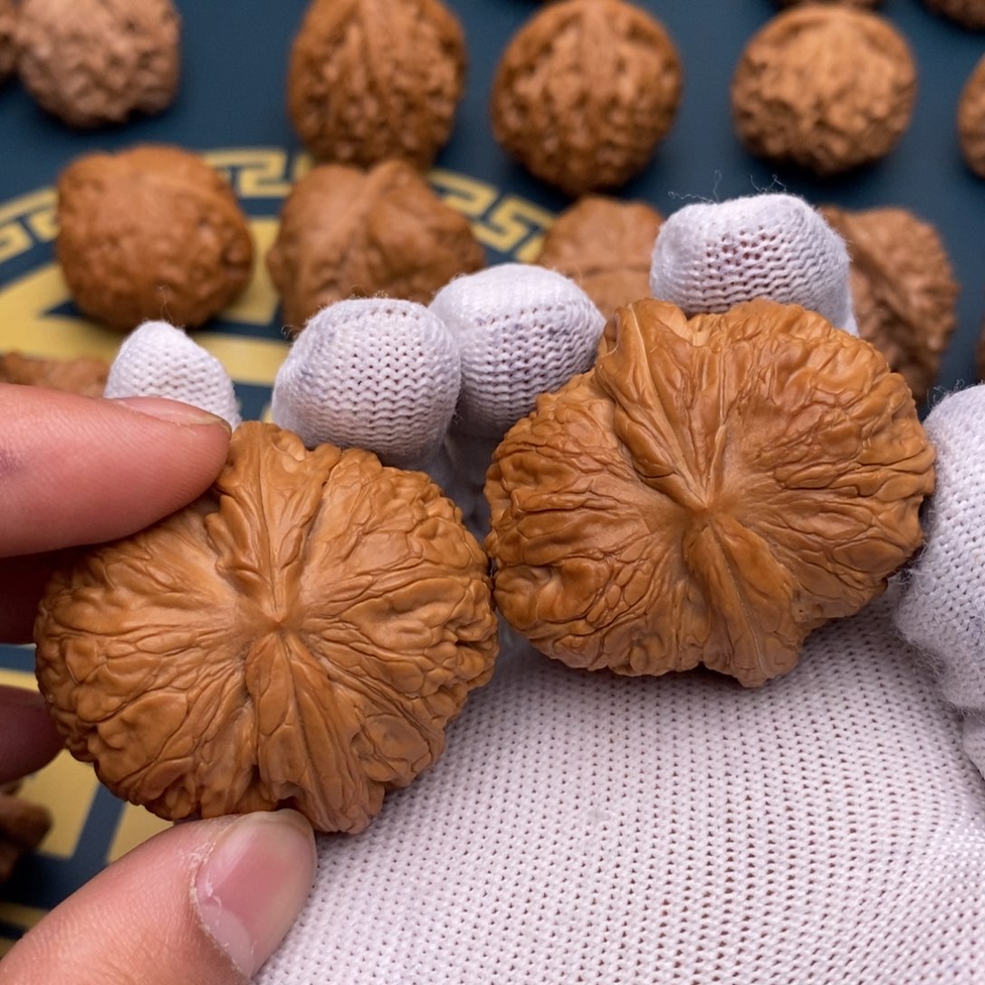 文玩核桃把件43全品元宝