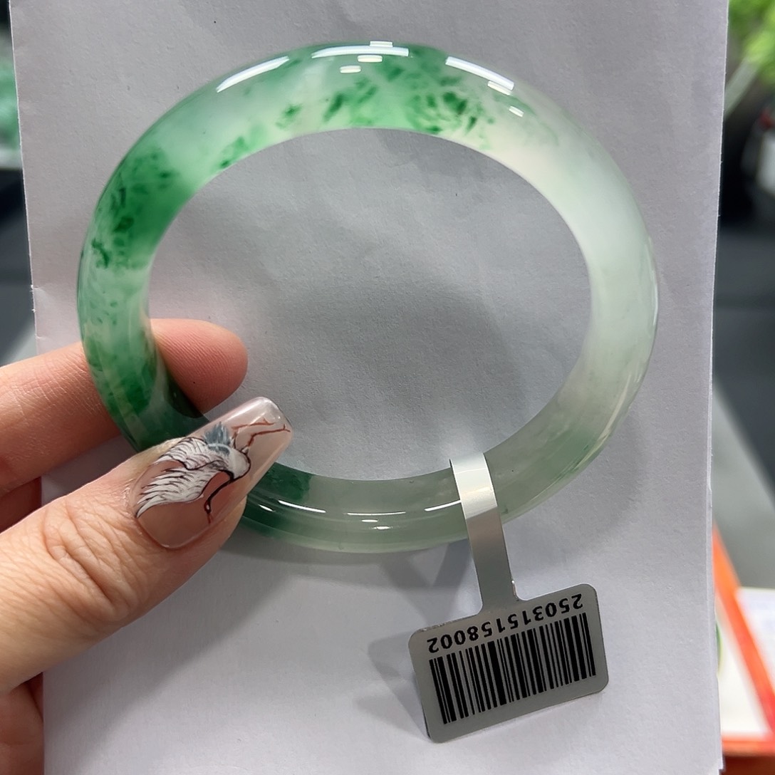 石英质玉未镶嵌手镯福***?