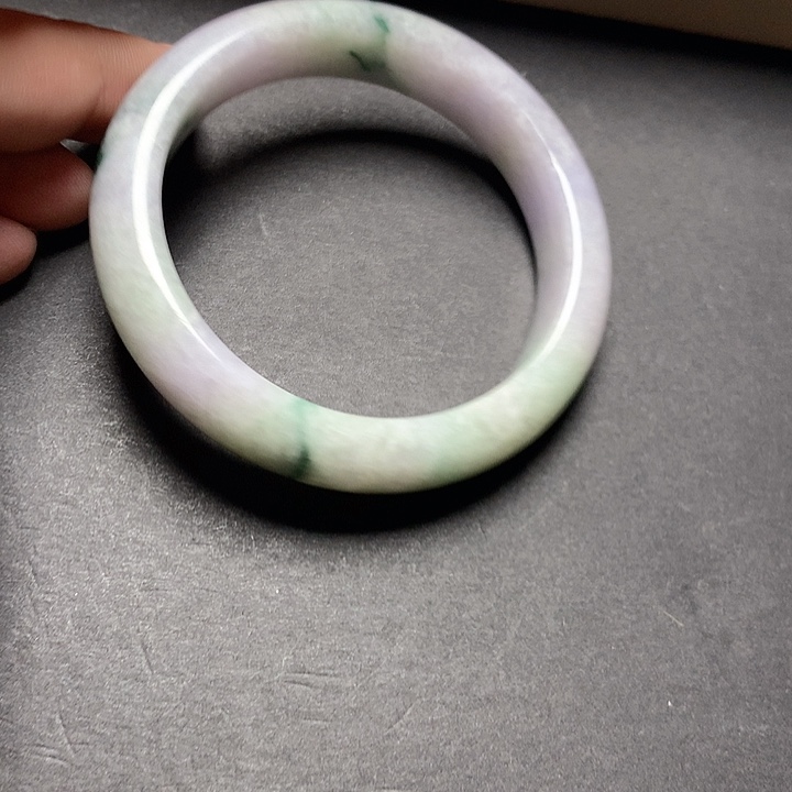 翡翠颈饰未镶嵌56圈