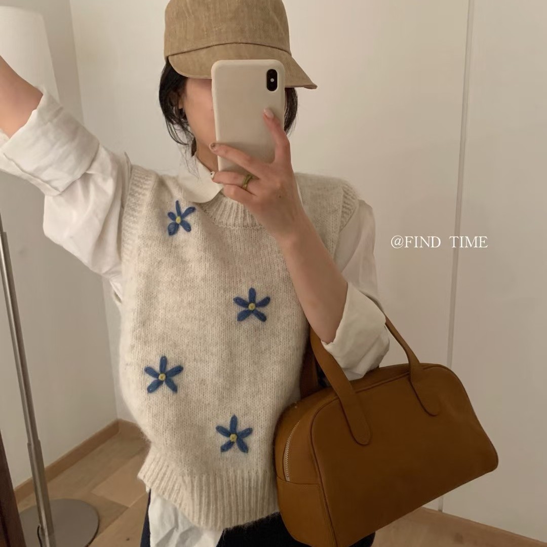 【单马甲】刺绣套头韩版厚款小众女圆领针织百搭网红马夹秋冬