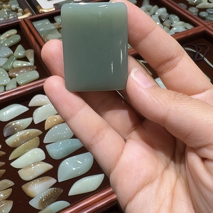 逆***人和田玉（糖玉）未镶嵌手链