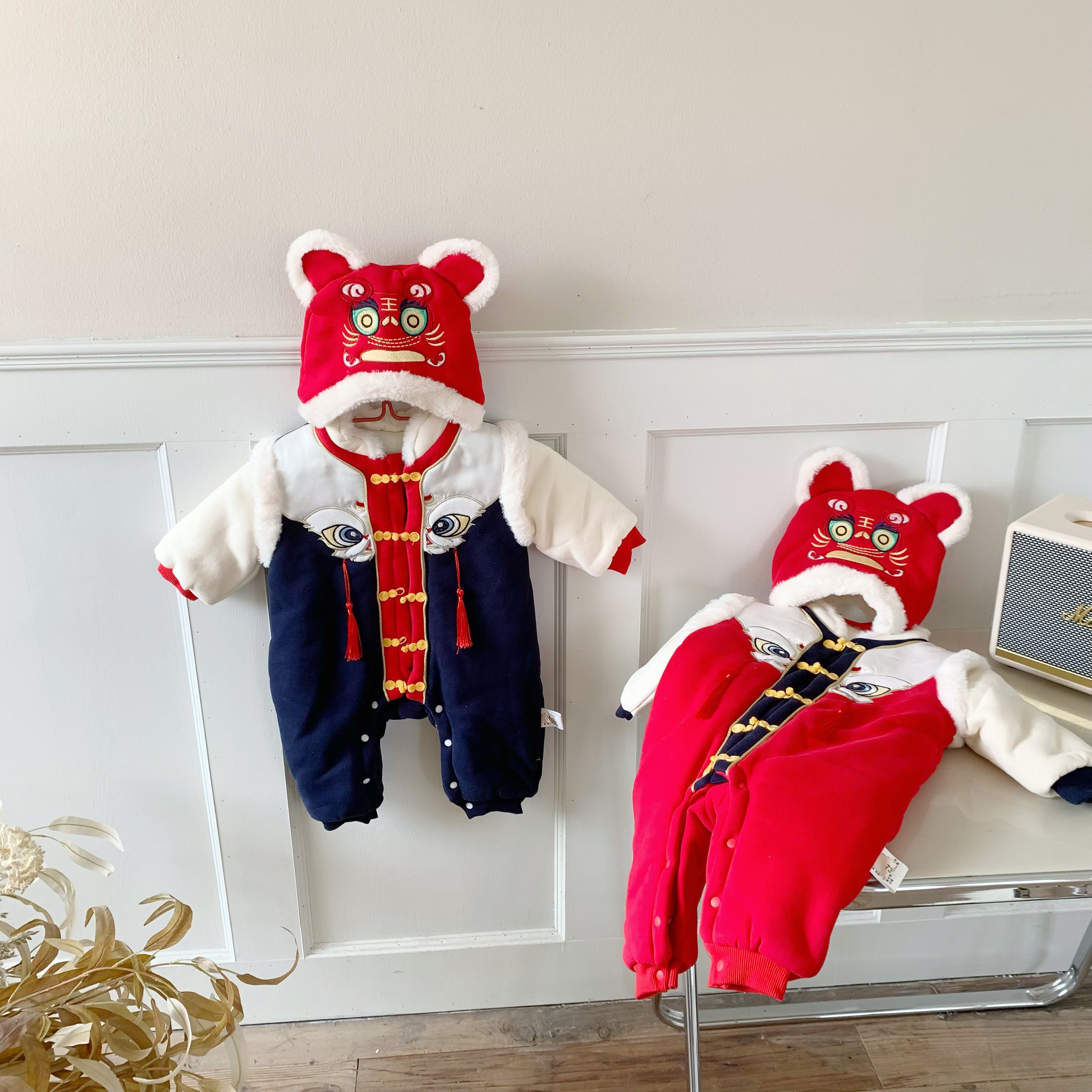 爬服连身衣婴儿加绒中国风加厚保暖冬季喜庆拜年服