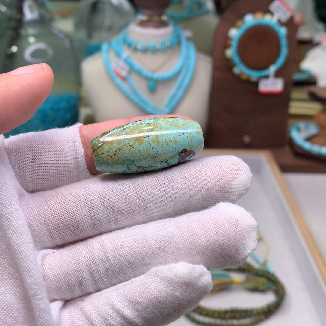 绿松石配饰未镶嵌
