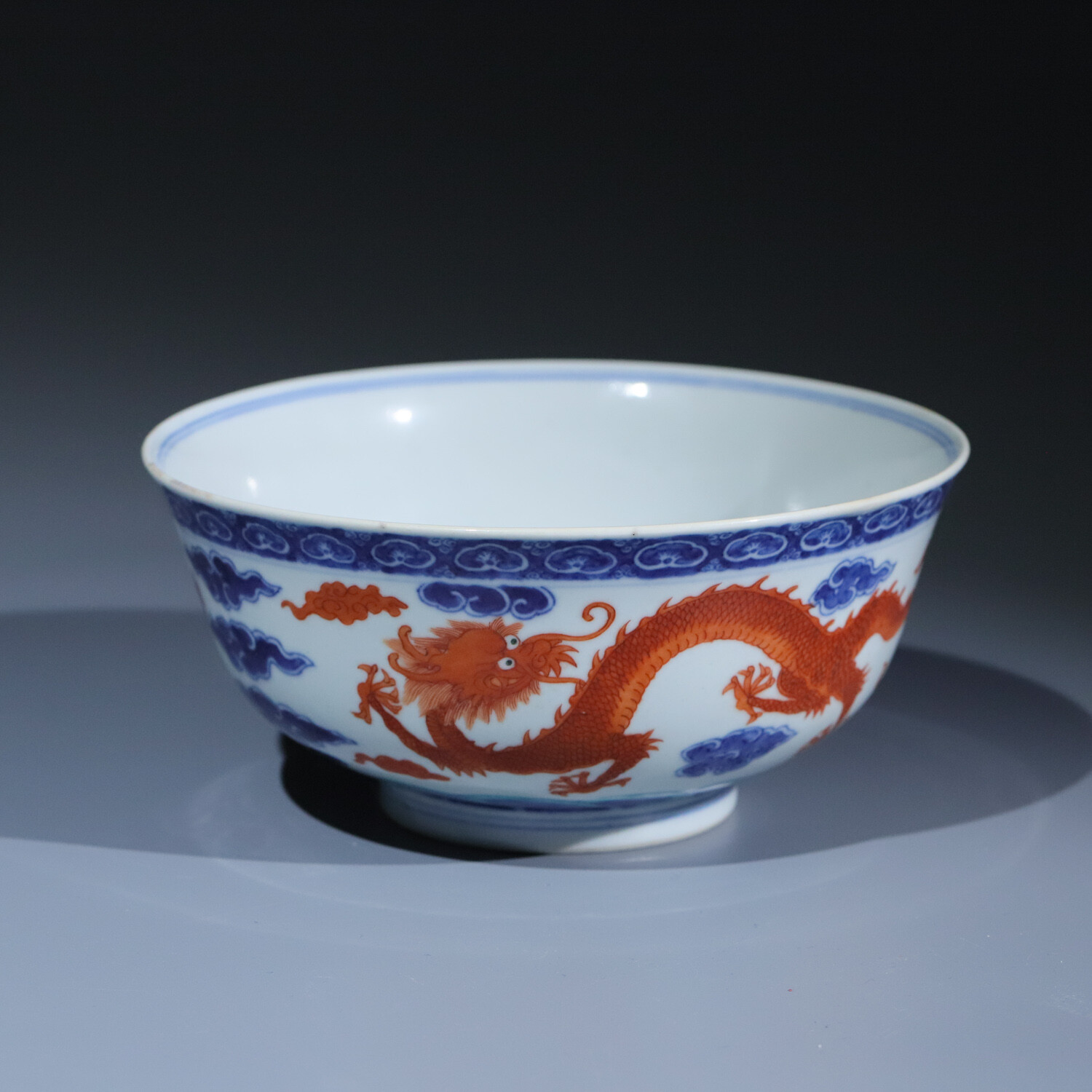 M25J6003C96 - 官-清乾隆斗彩青花加彩龙纹碗