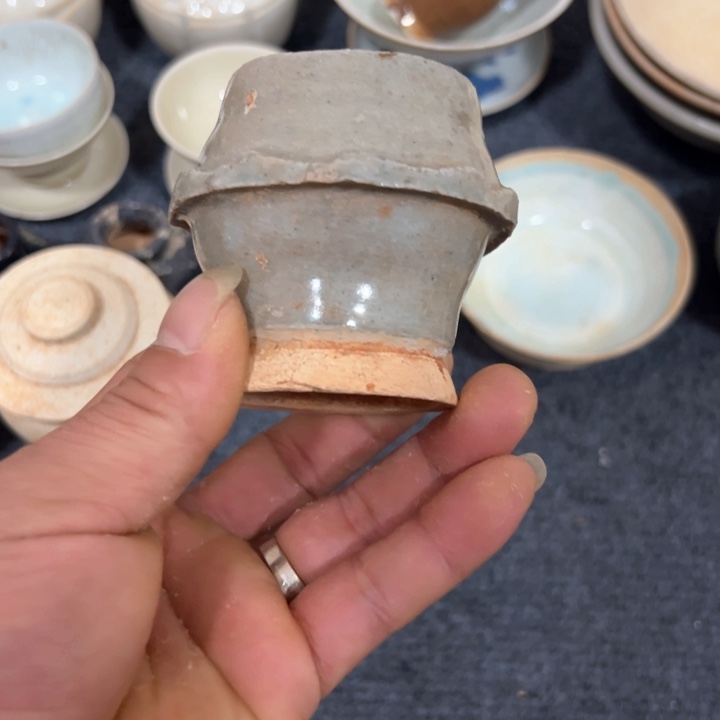 瓶章影青釉纹饰小罐子