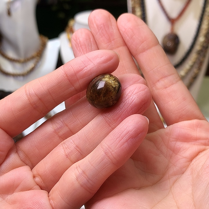 琥珀裸石未镶嵌s***i抚顺琥珀