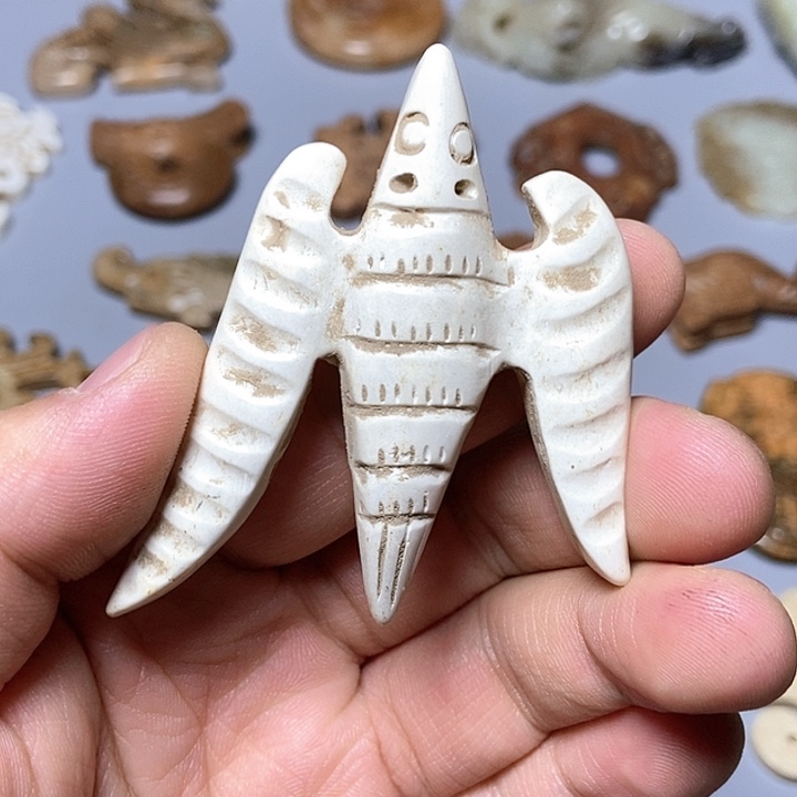 和田玉未镶嵌颈饰38