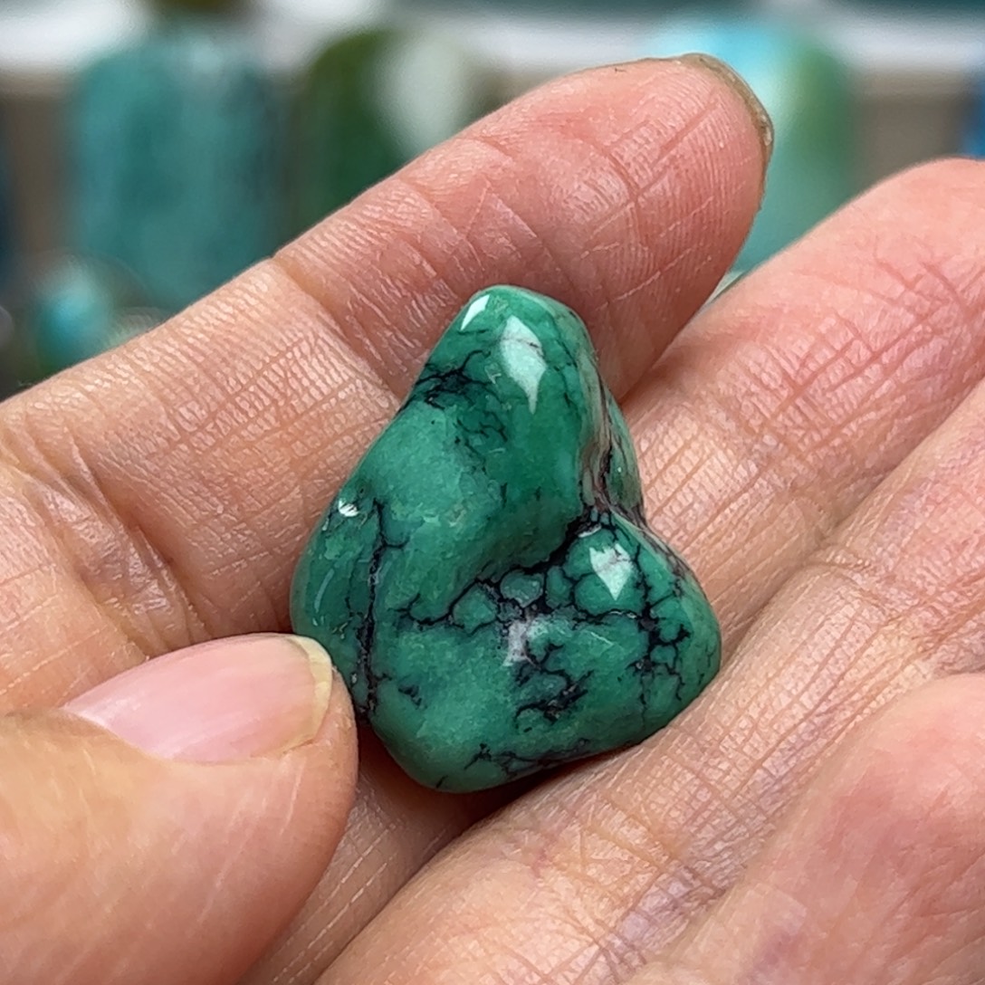 绿松石未镶嵌珠宝奇石