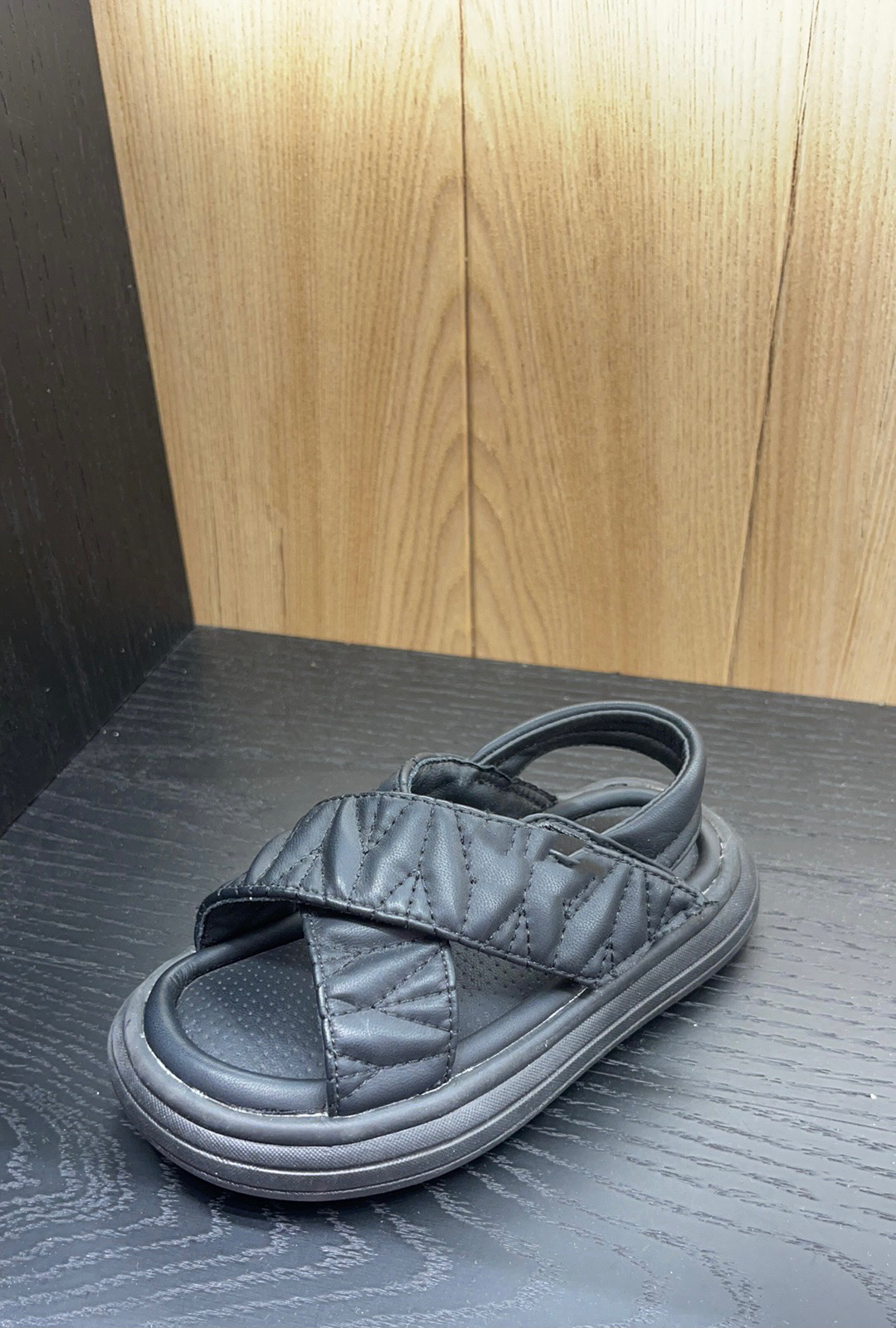 时尚童鞋uus24夏凉鞋货号7182