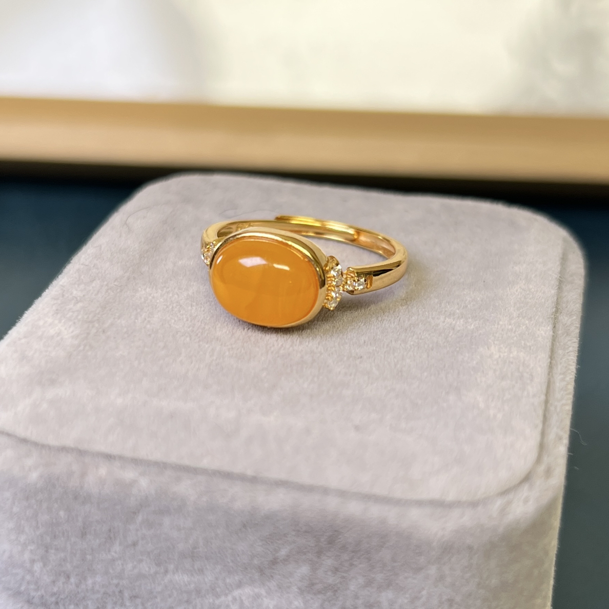 925银镶嵌蜜蜡戒指