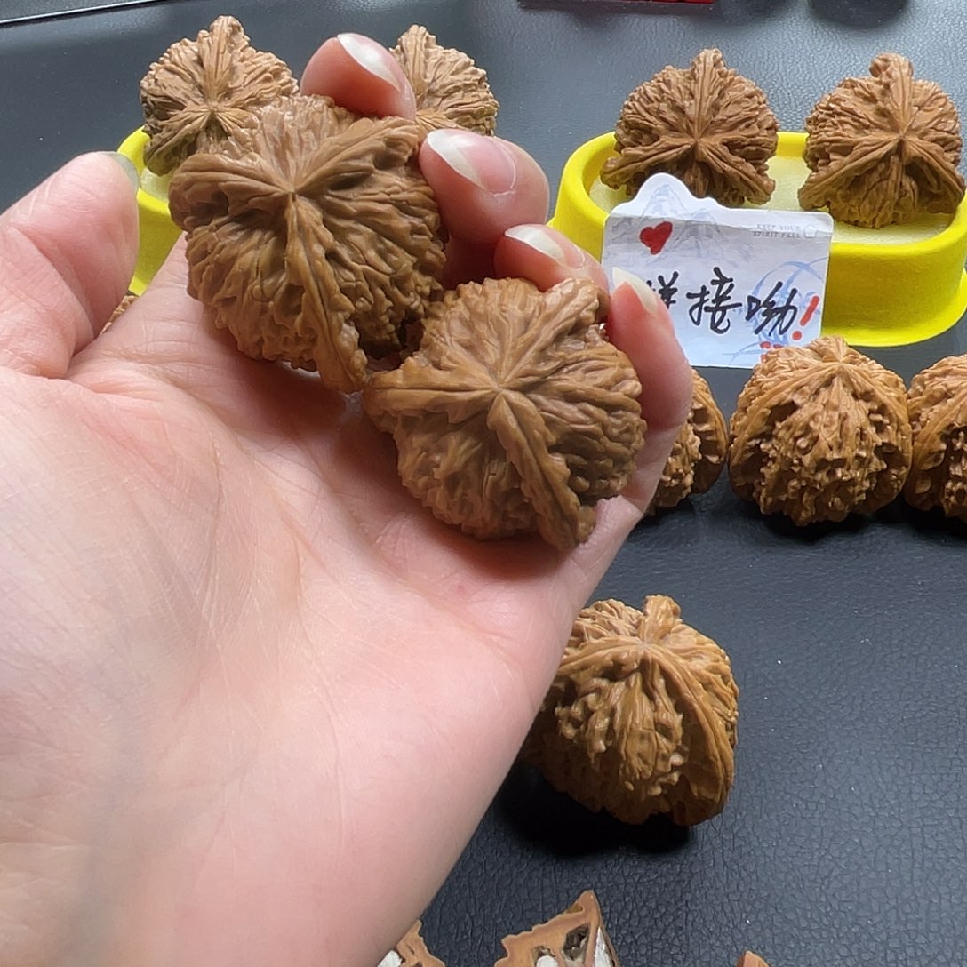 A***^吊坠文玩核桃拼接白奔