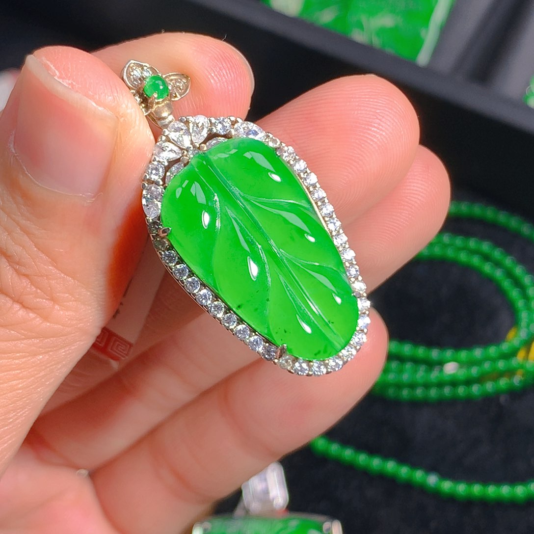 翡翠吊坠(不含链)未镶嵌