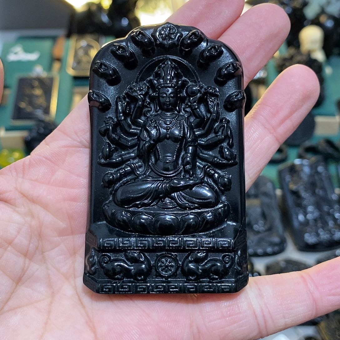 蛇纹石玉颈饰未镶嵌灶