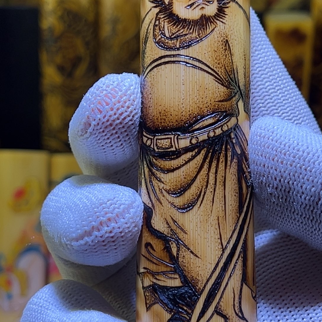 梦***阳竹类钟馗！美！美背