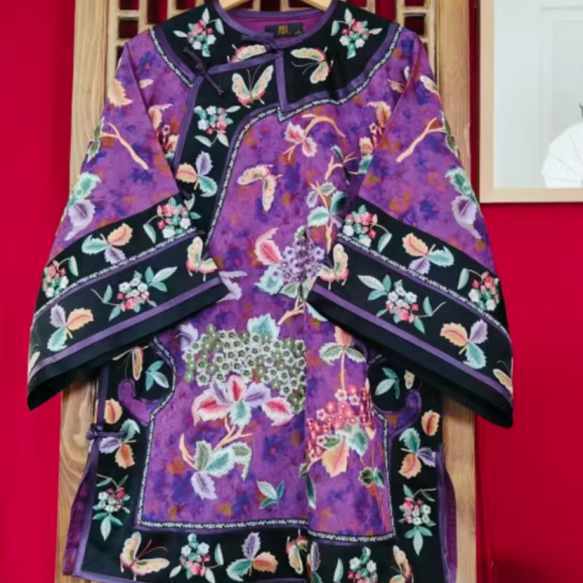 （LS665-10）凤徕兮定制紫色香香底绣球花刺绣如意斜襟盘扣太太服