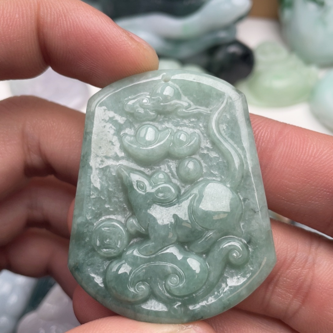 翡翠未镶嵌吊坠(不含链)