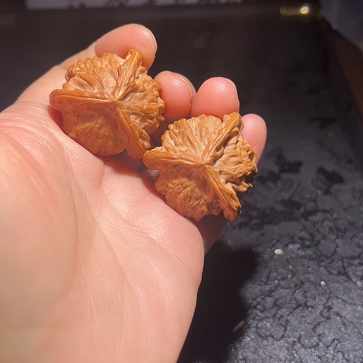 吊坠龙脊菩提三棱