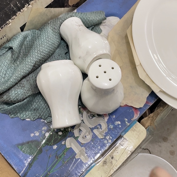 瓷片汉玉高骨瓷胡盐罐3个