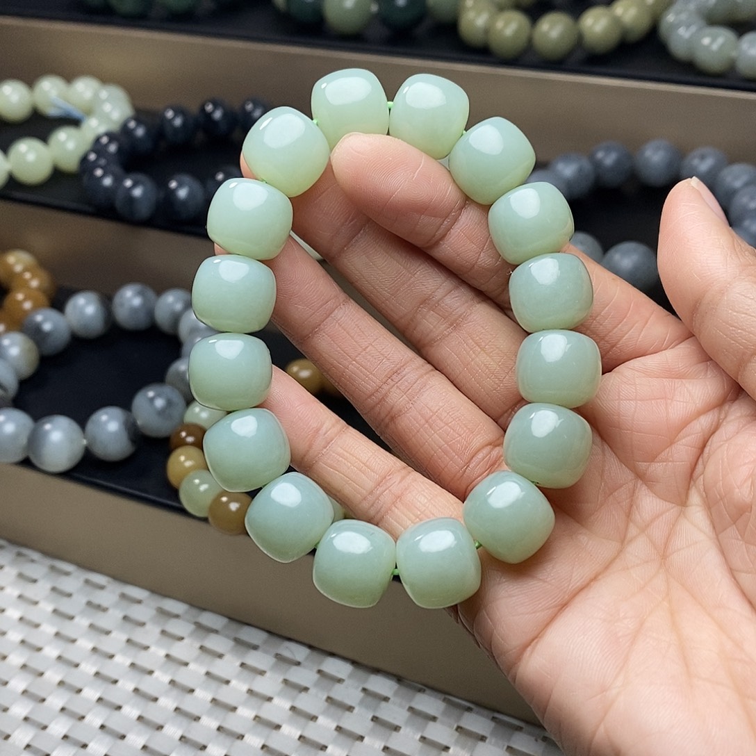 和田玉未镶嵌手链卡14