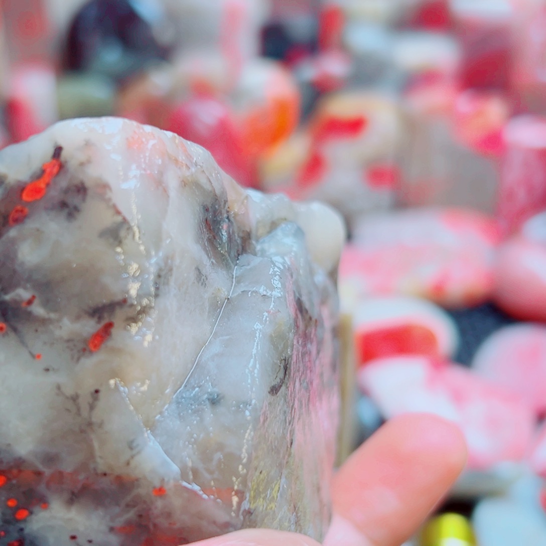 仁***山巴林石巴林鸡血原石