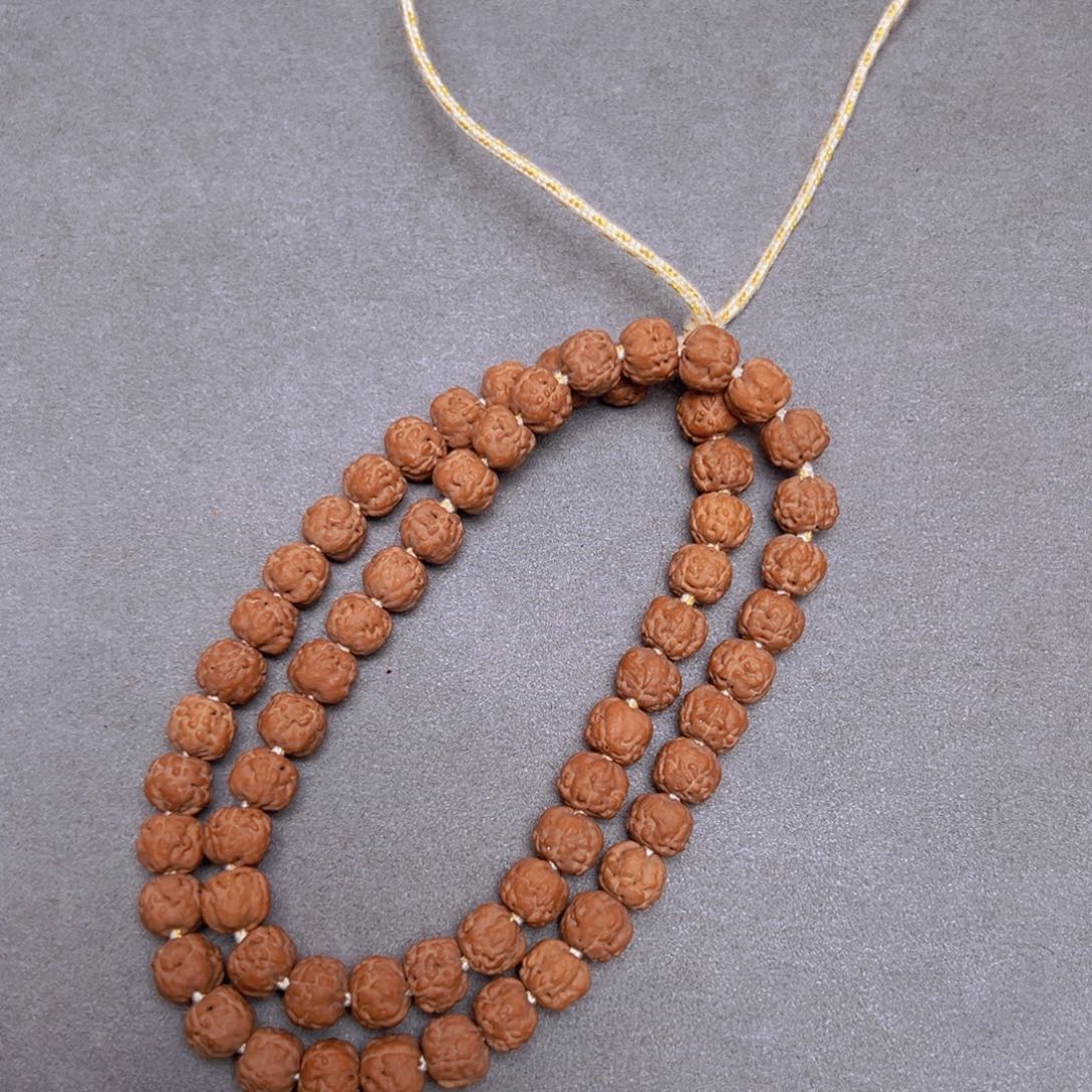 小***神吊坠金刚菩提7.800000手持，62个籽