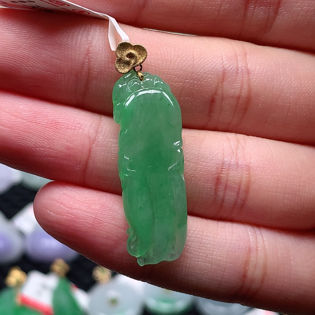 颈饰18K金镶嵌翡翠翡翠吊坠