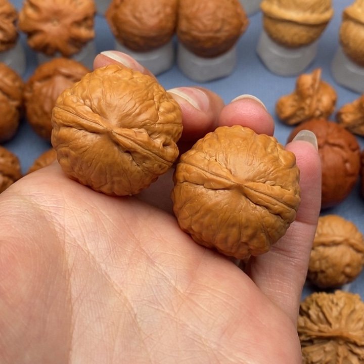 文玩核桃把件至尊宝