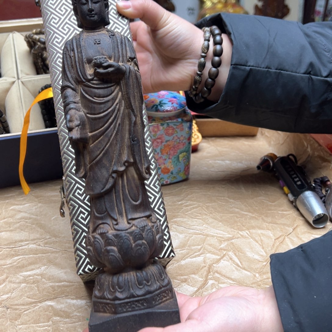 大叶紫檀（黑酸枝木类）