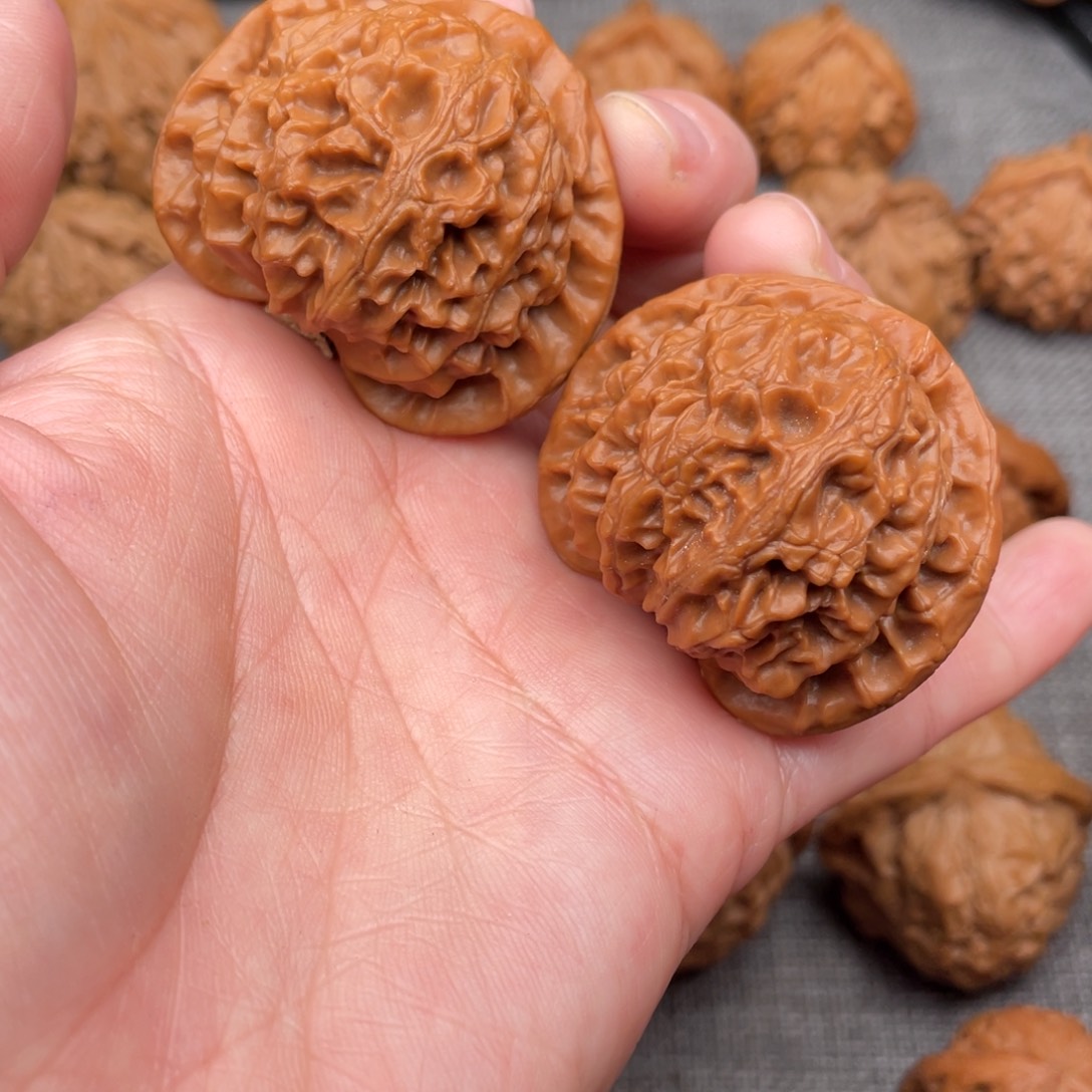 文玩核桃把件43全品桃心宫灯