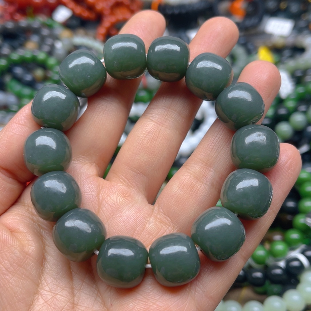 和田玉未镶嵌手链