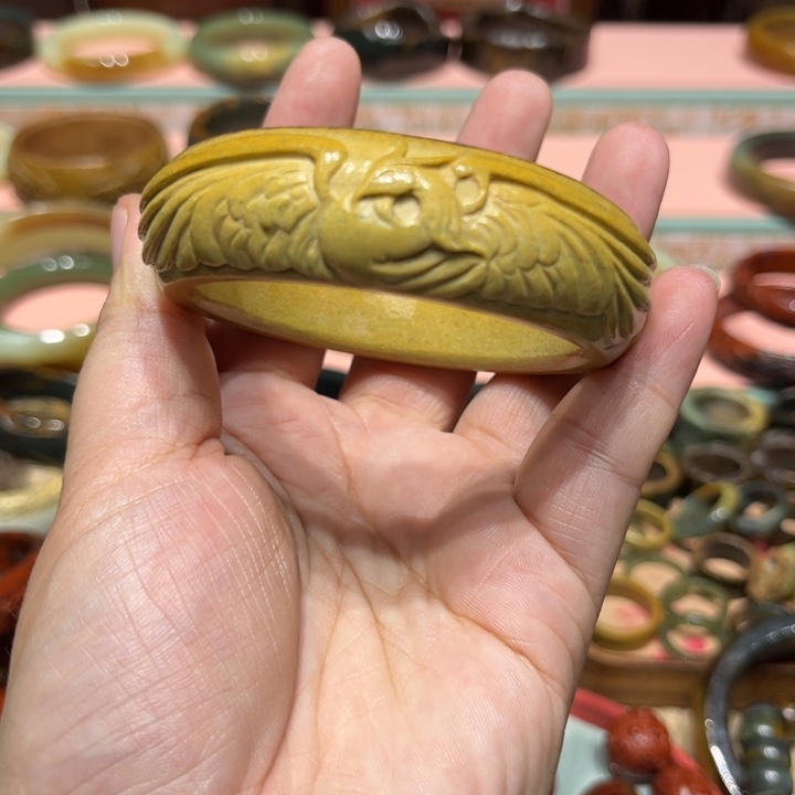 铁***️岫岩河磨玉（透闪石质玉）未镶嵌手镯