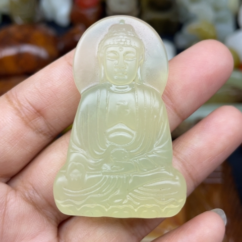 未镶嵌蛇纹石玉颈饰30