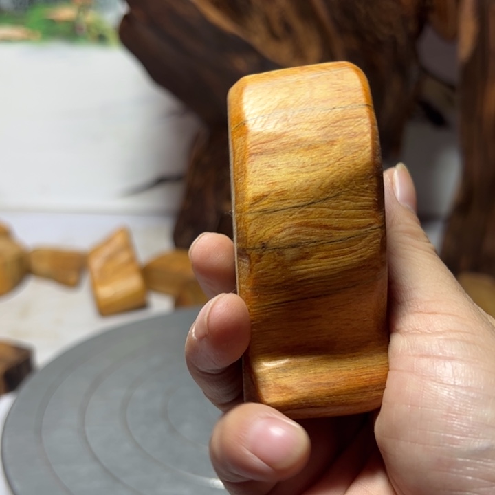 用***7木一物一拍风化摆件1元