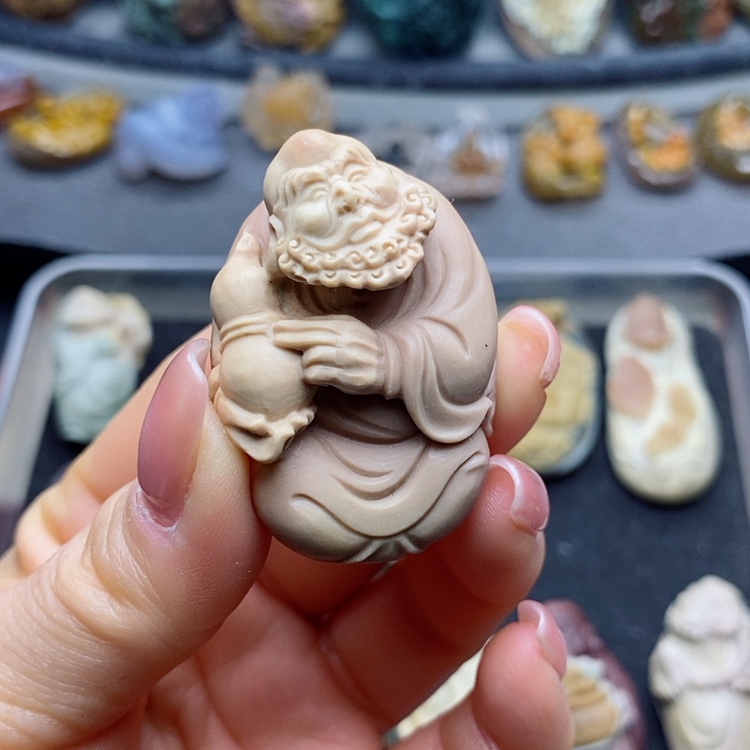 【闪购商品】定制石英质玉吊坠未镶嵌