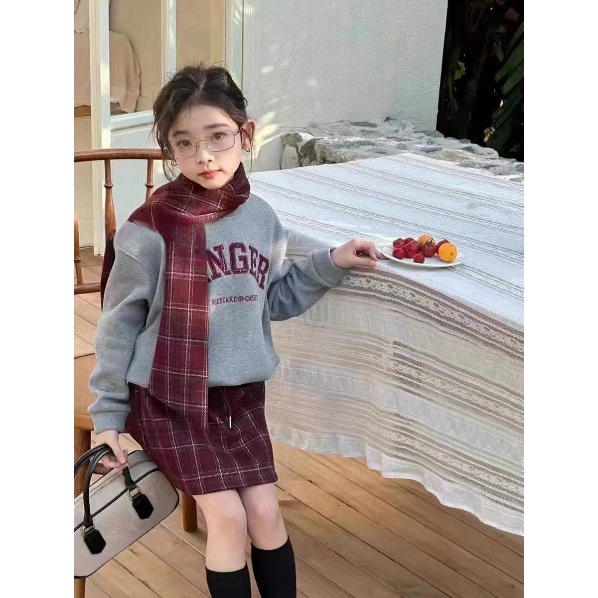 【米果妈】女童2025春季韩版印花上衣格纹半身裙休闲时尚套装B0178