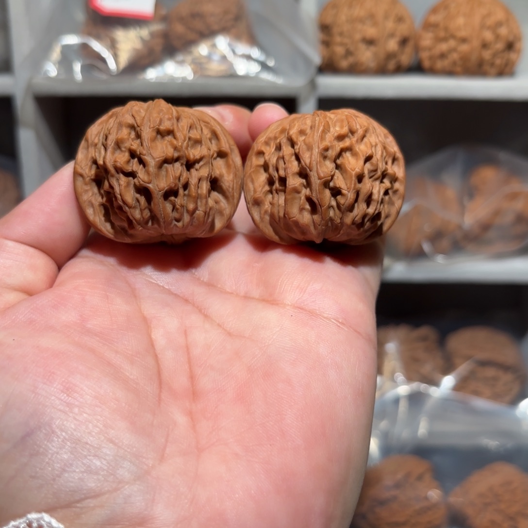 阿***良文玩核桃吊坠40 全品磨