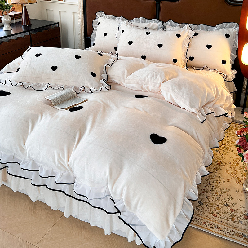 纯色毛巾绣夹棉加厚牛奶绒床盖被套四件套冬季保暖防滑床盖三件套