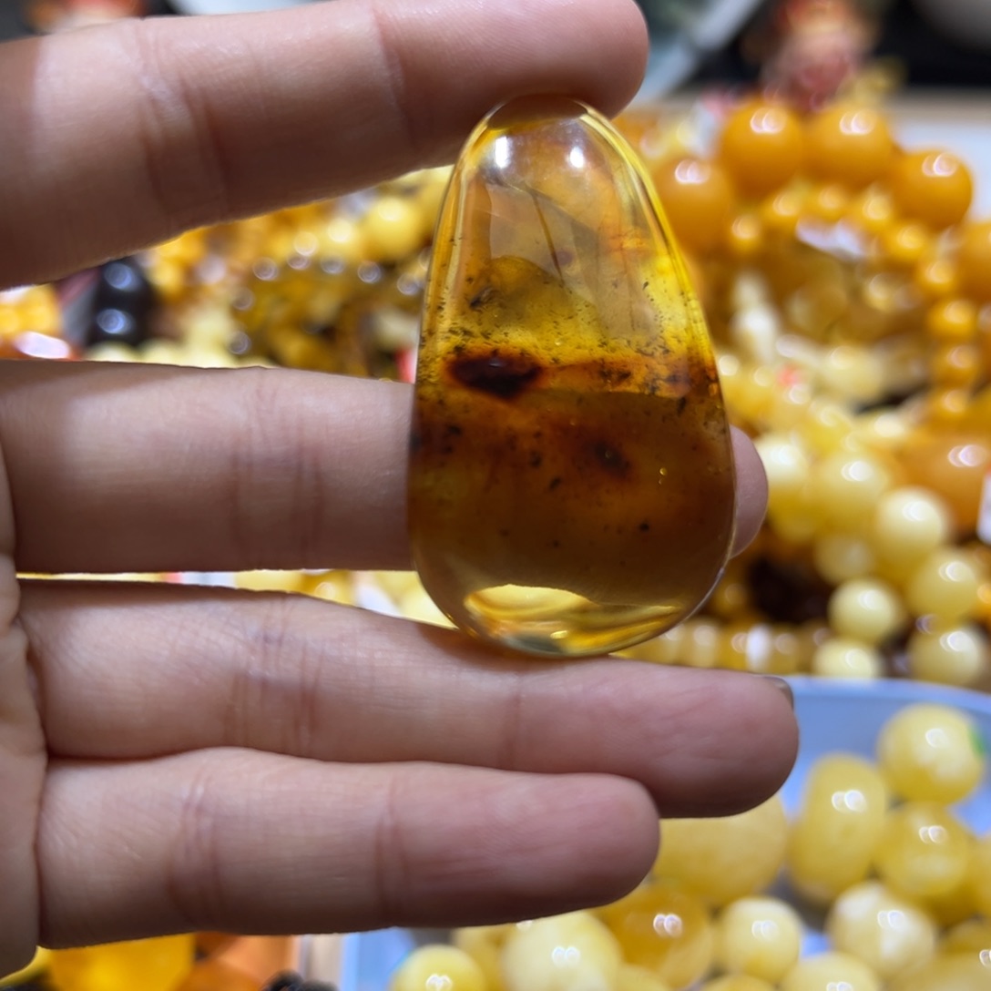 琥珀珠宝奇石未镶嵌