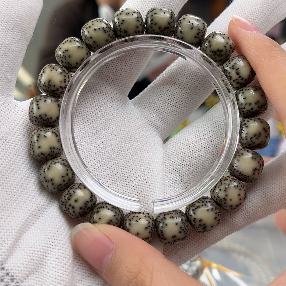 手串星月菩提侧留白绿幽灵单圈卡12