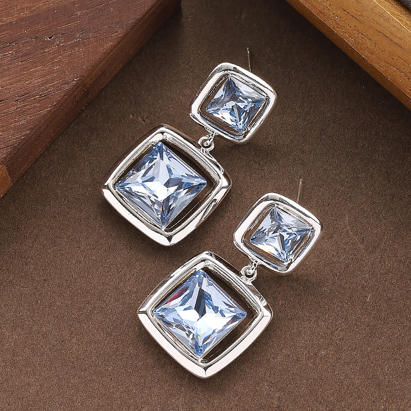 铜合金耳饰 鼎溢时尚精致冷淡风闪亮通透几何耳环气质简约zy