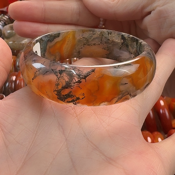 玛瑙/玉髓未镶嵌手镯