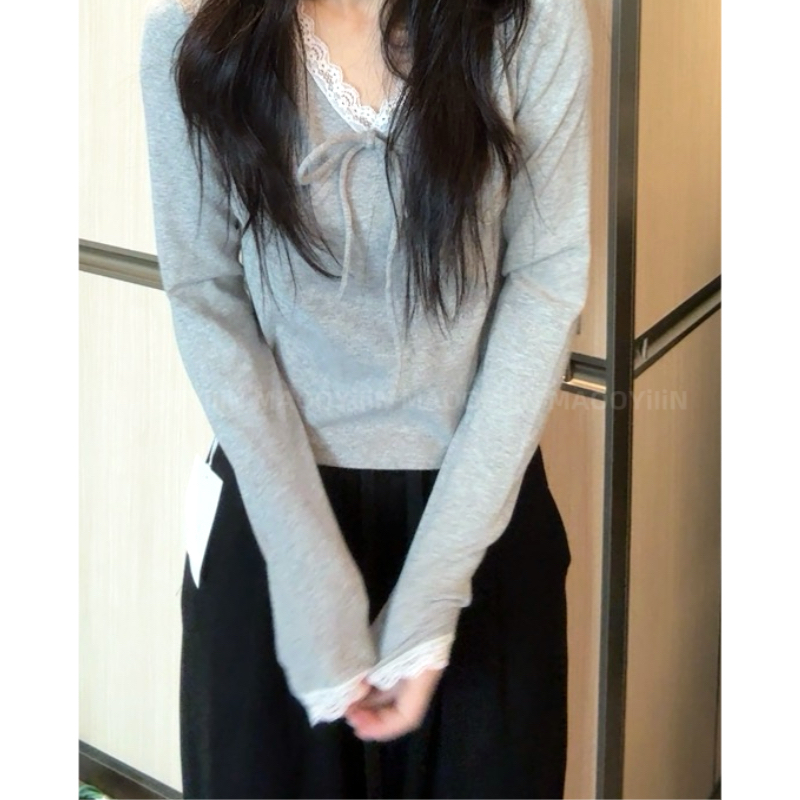 88989【 公主来了 】蕾丝拼接蝴蝶结上衣