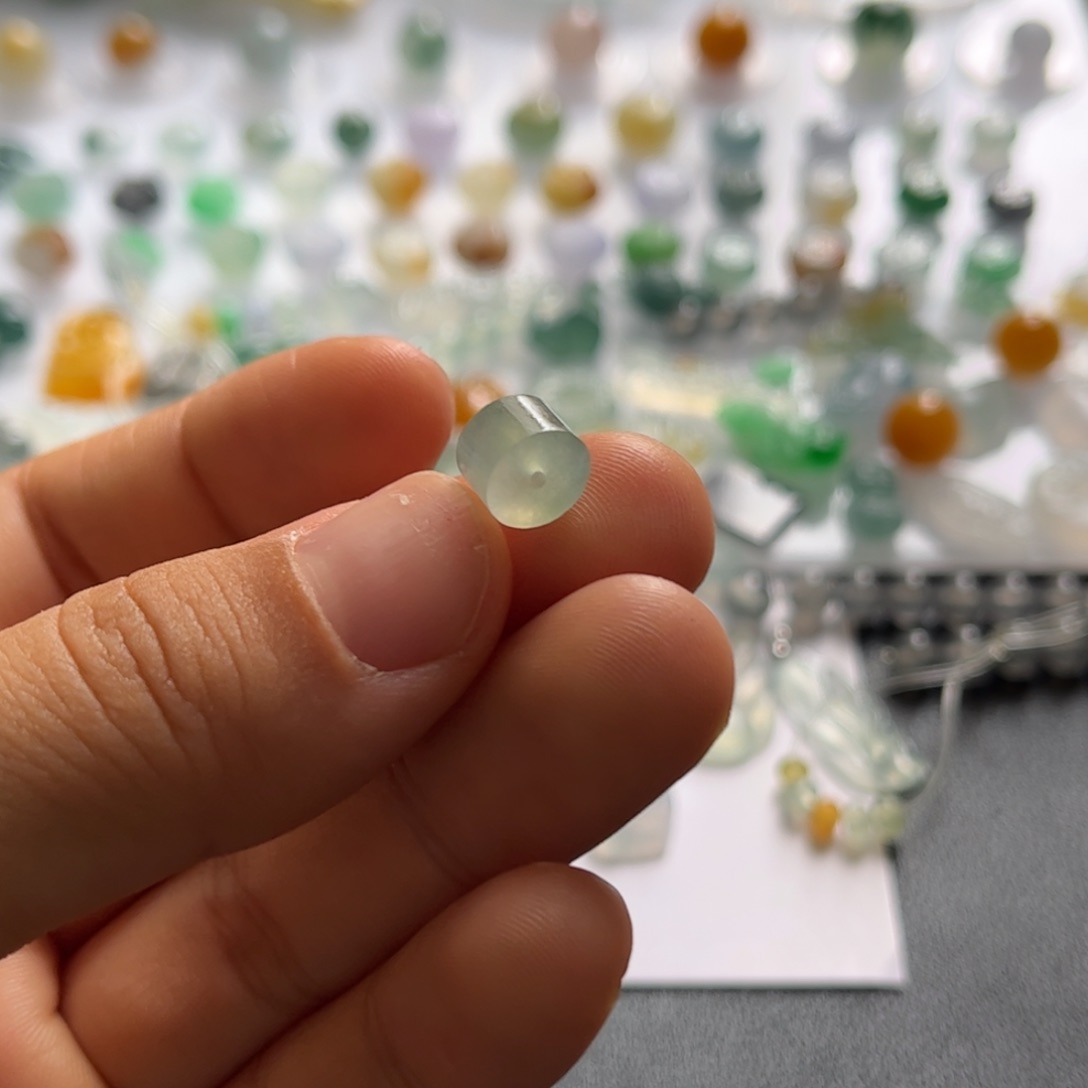 定制翡翠未镶嵌桶珠