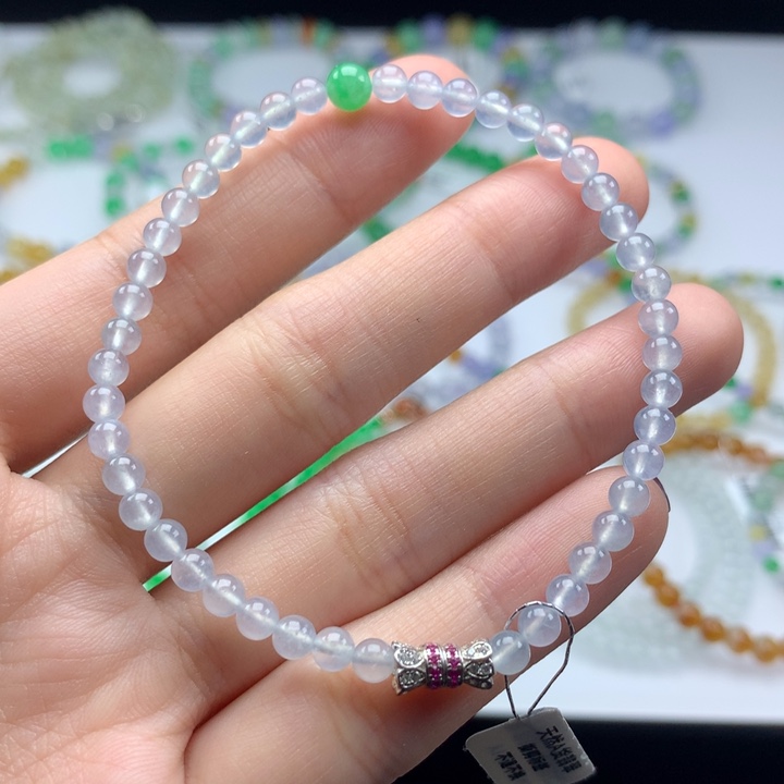 翡翠手镯未镶嵌卡