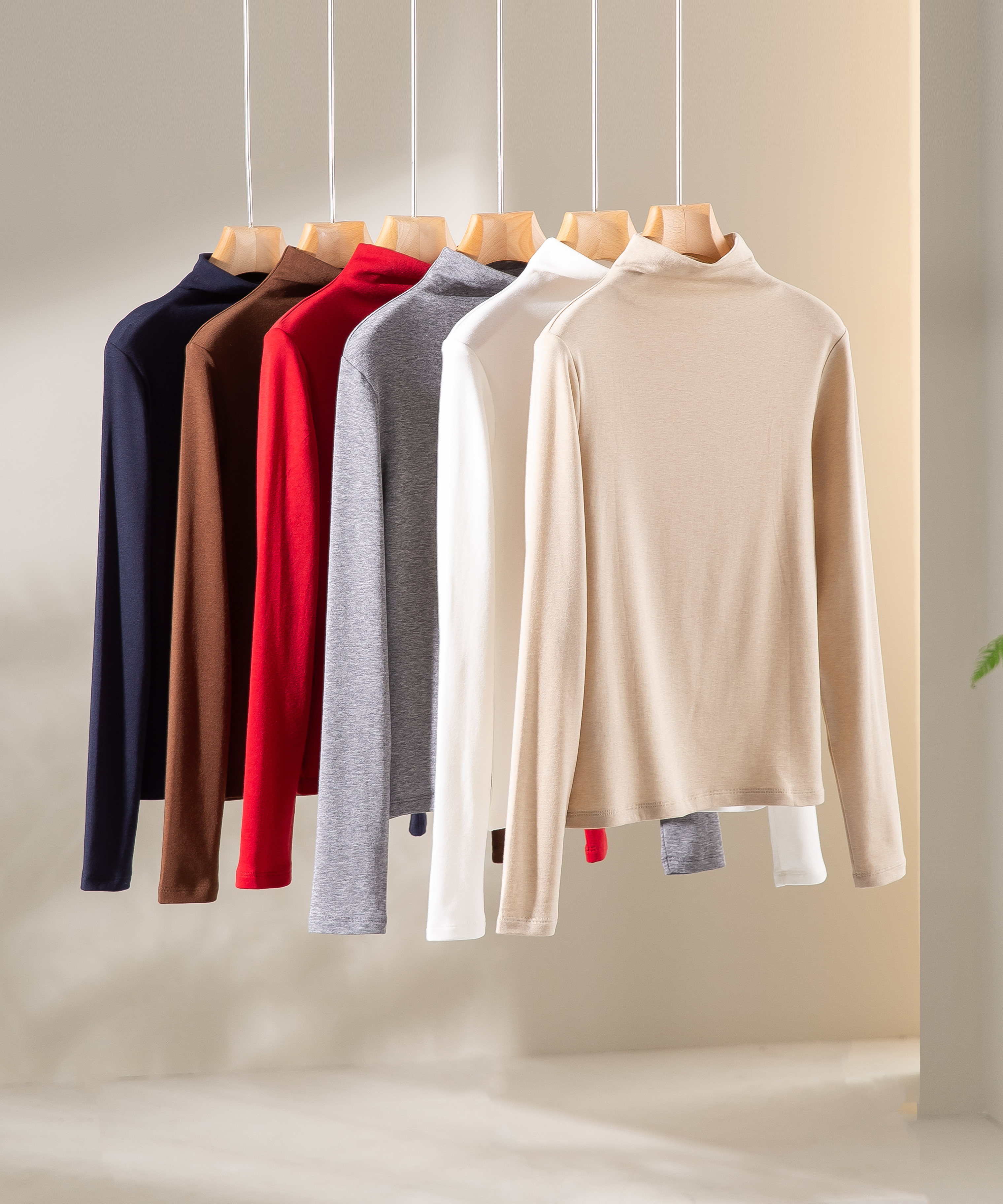 冬日极简风糯感天鹅颈莱赛尔绵羊毛打底衫KKLF25102